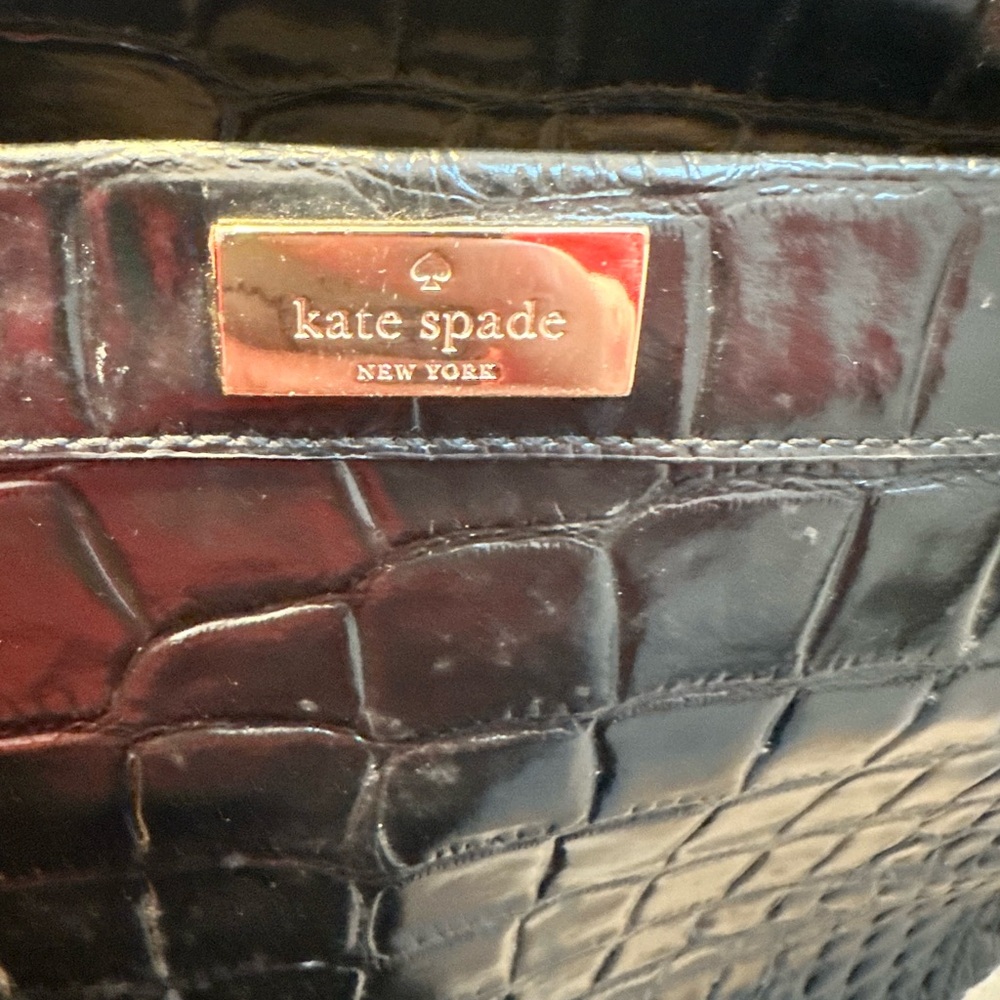Kate Spade Elegant Black Crocodile-Embossed Handbag - Picture 12 of 15